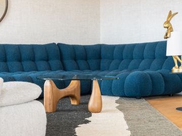 Un intérieur réussi, c’est bien plus qu’une accumulation de beaux objets.

C’est l’équilibre des couleurs, des matières, des volumes et de la lumière qui...